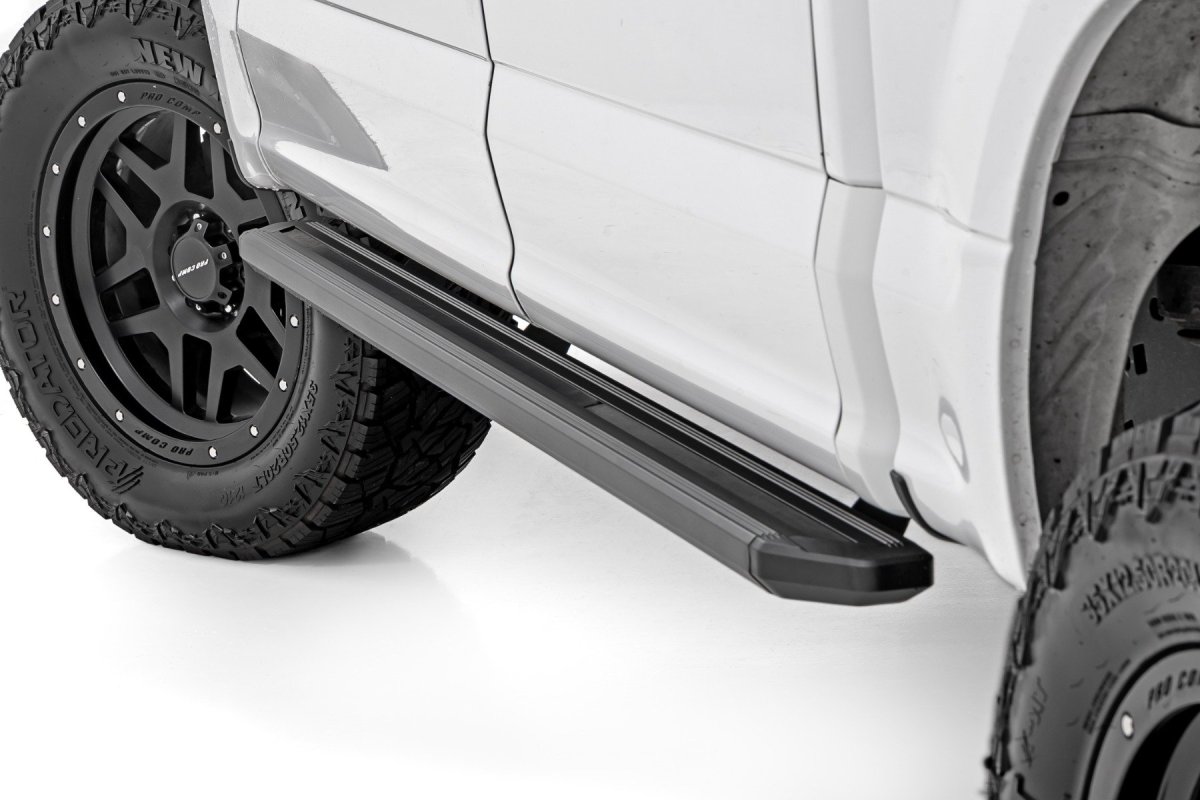 Ford F-250 Super Duty Running Boards - Rough Country - Bluetooth-Controlled, LED, Premium Aluminum - Multi-Color - '17-'23